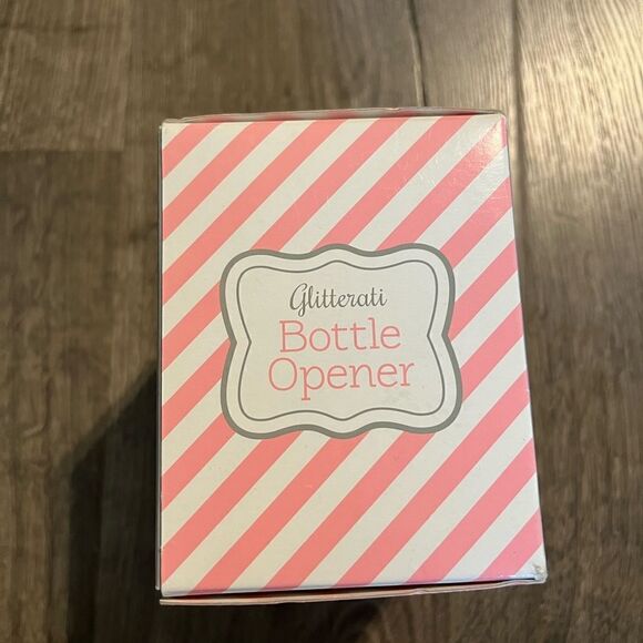 Glitterati Heel Bottle Opener - Picture 3 of 3